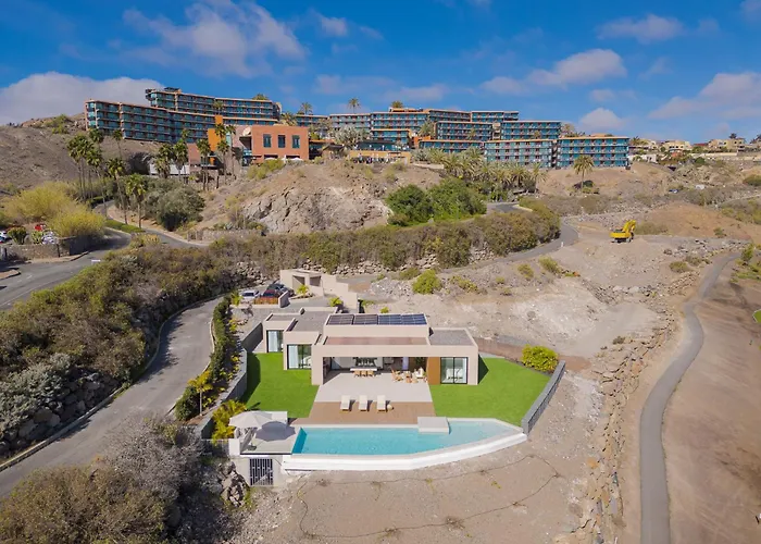 Eden Villa *